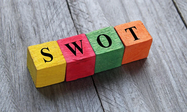 استراتژی های swot
