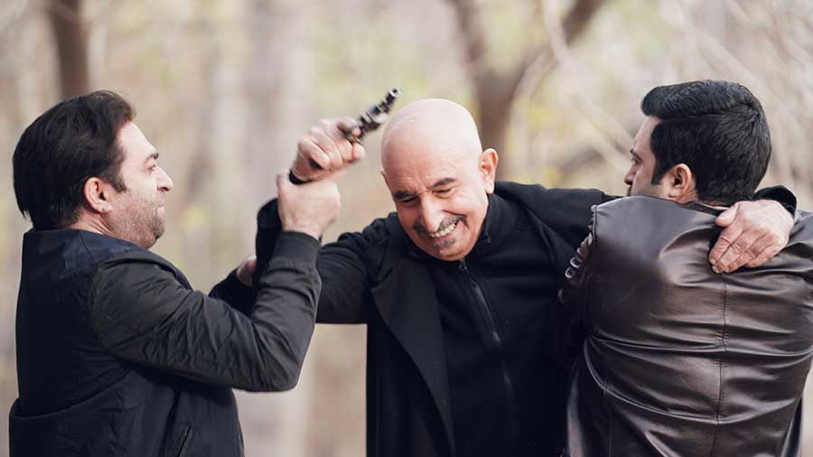 فرهاد آئیش بازیگر سریال قطب شمال